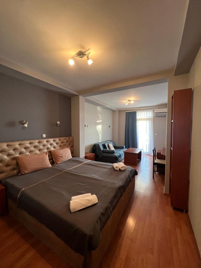 Villa Dionis ลากาดิน ภายนอก รูปภาพ